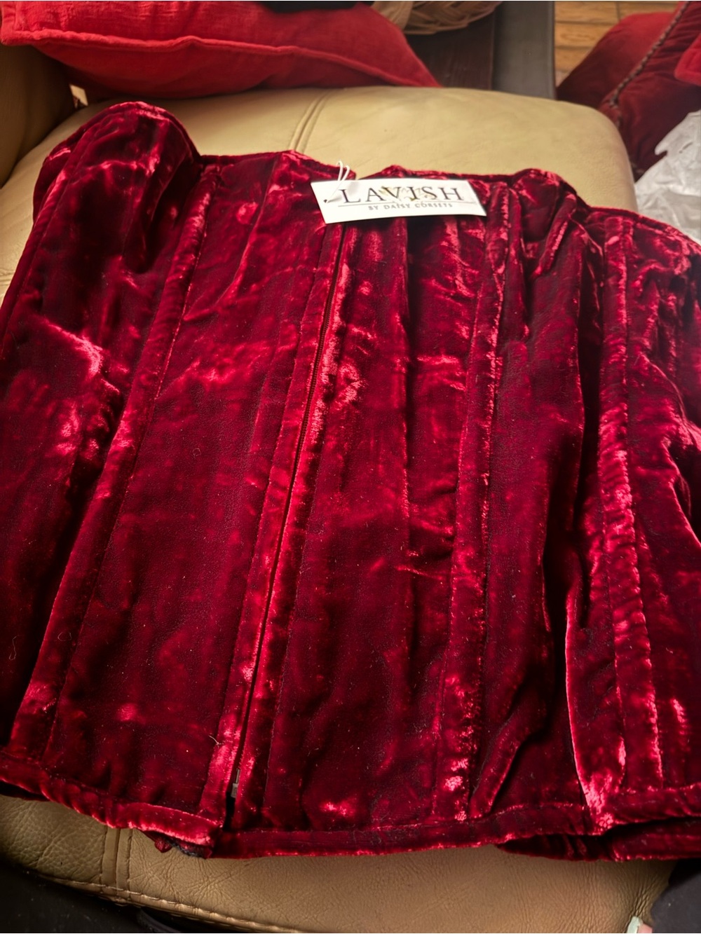 6X Women's Red Velvet corset